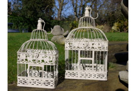 Deux cages à oiseaux de décoration